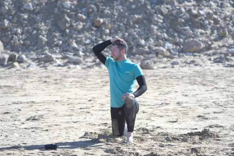 Guests and surf life at Waves Hunter Surf House, Anza